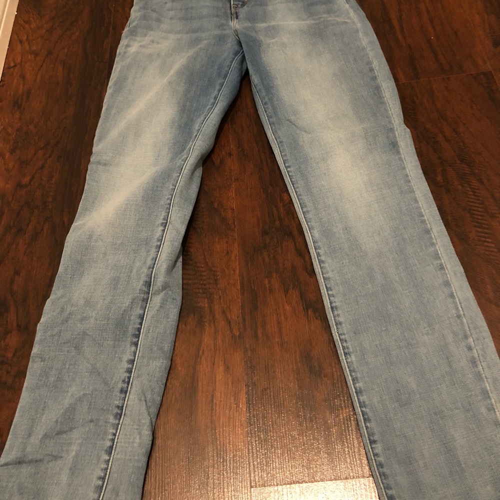 Levi’s perfectly slimming 512 Straight Leg